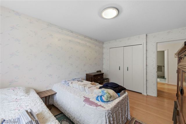 2619 S Green Road, Beachwood, OH 44122