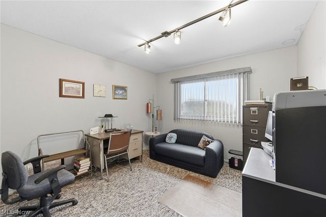 2619 S Green Road, Beachwood, OH 44122