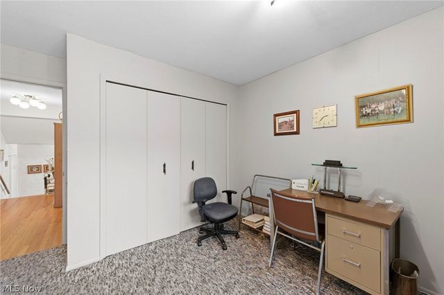 2619 S Green Road, Beachwood, OH 44122