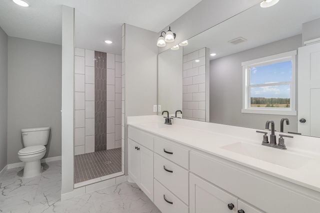 21057 Tippecanoe Street NE, East Bethel, MN 55011