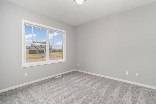 21057 Tippecanoe Street NE, East Bethel, MN 55011