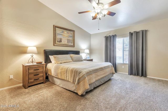 6102 W SHANGRI LA Road, Glendale, AZ 85304