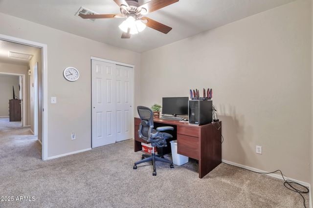 6102 W SHANGRI LA Road, Glendale, AZ 85304