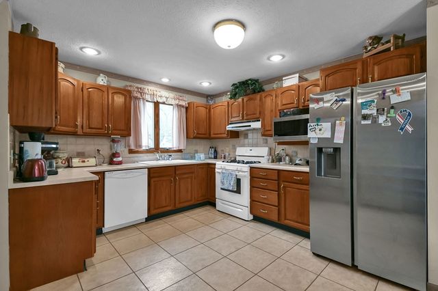 930 W Linden Circle, Mansfield, OH 44906