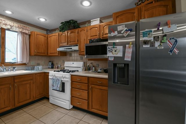 930 W Linden Circle, Mansfield, OH 44906