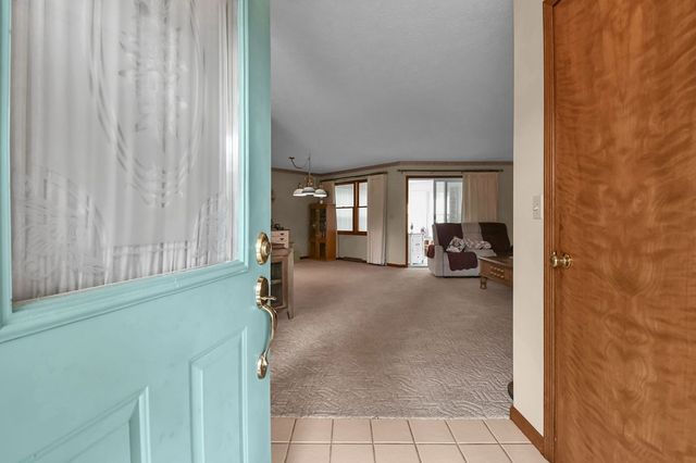 930 W Linden Circle, Mansfield, OH 44906