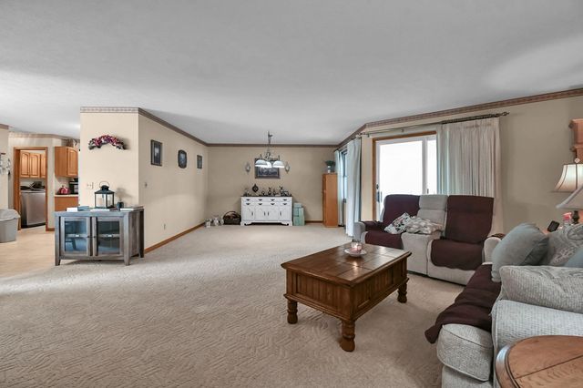 930 W Linden Circle, Mansfield, OH 44906