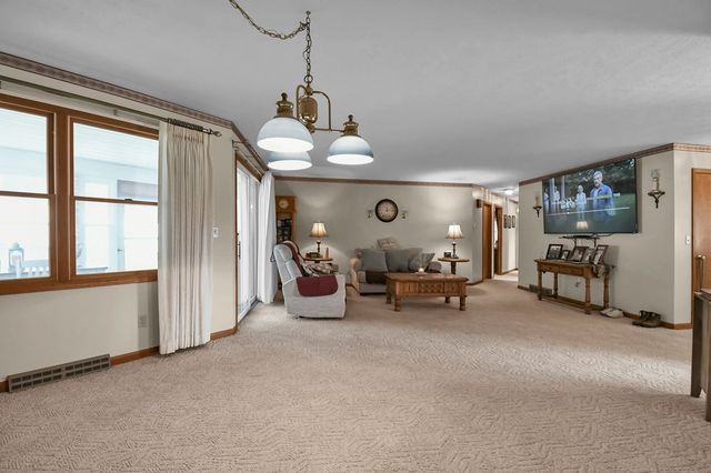 930 W Linden Circle, Mansfield, OH 44906