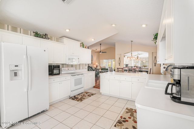 8002 Bradwick Way, Melbourne, FL 32940