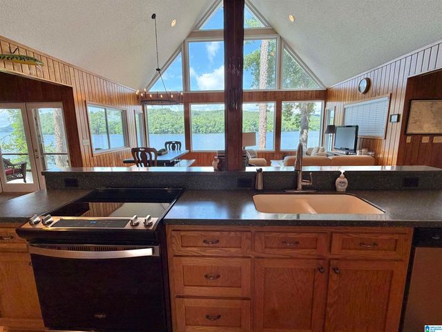5627 COUNTY ROAD 264, Clanton, AL 35046