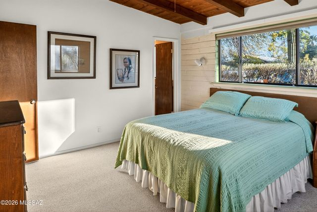 7081 E Katchina Court, Tucson, AZ 85715