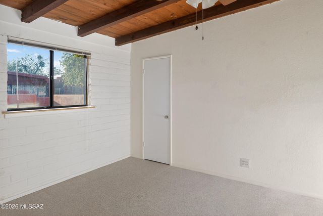 7081 E Katchina Court, Tucson, AZ 85715