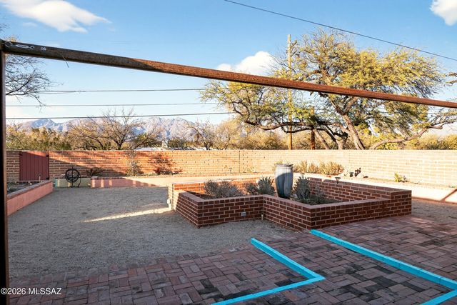 7081 E Katchina Court, Tucson, AZ 85715