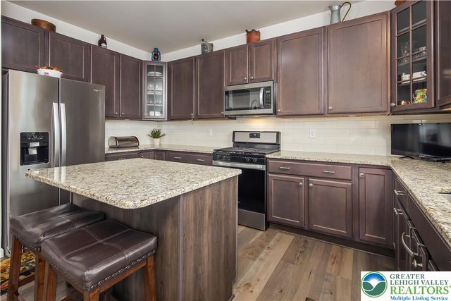 2216 Sunnyvale Drive, Upper Hanover Twp, PA 18073