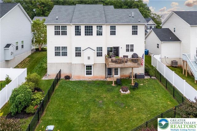 2216 Sunnyvale Drive, Upper Hanover Twp, PA 18073