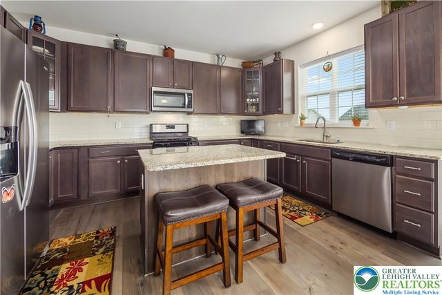 2216 Sunnyvale Drive, Upper Hanover Twp, PA 18073
