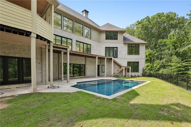 825 Kenry Court, Atlanta, GA 30342