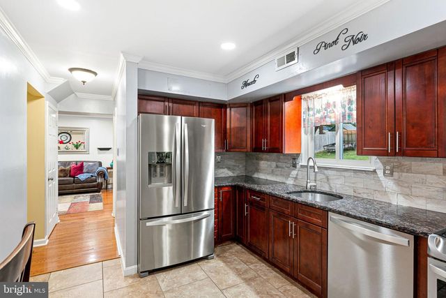 817 RICHMOND DR, Sicklerville, NJ 08081