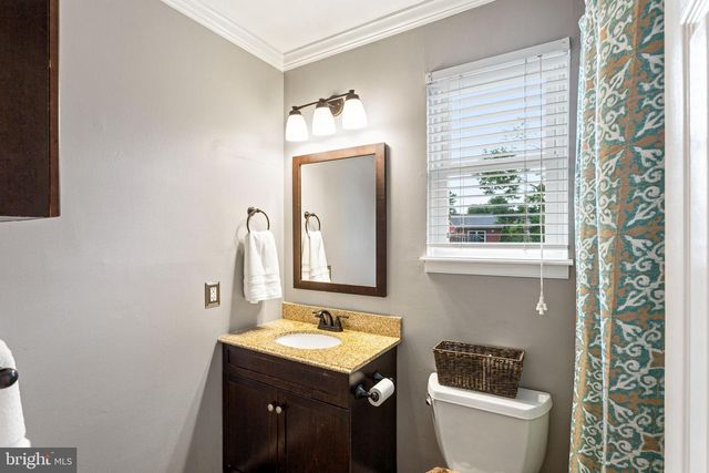 817 RICHMOND DR, Sicklerville, NJ 08081