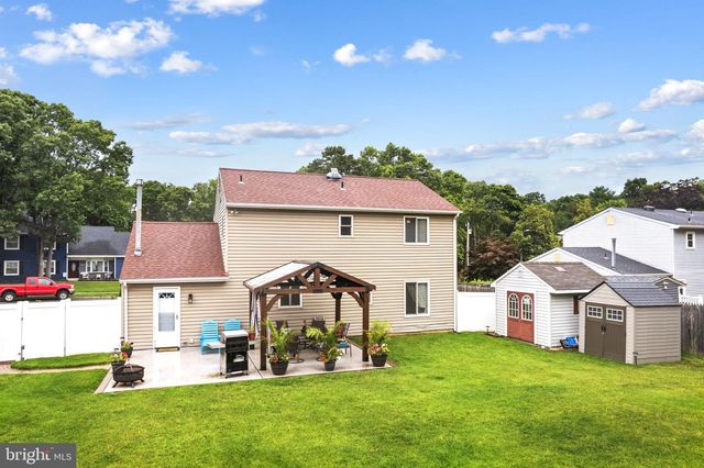 817 RICHMOND DR, Sicklerville, NJ 08081