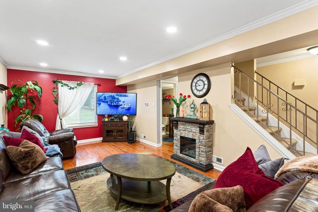 817 RICHMOND DR, Sicklerville, NJ 08081