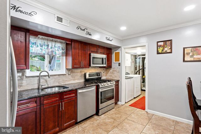 817 RICHMOND DR, Sicklerville, NJ 08081
