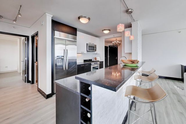 225 N Columbus Drive 7702, Chicago, IL 60601