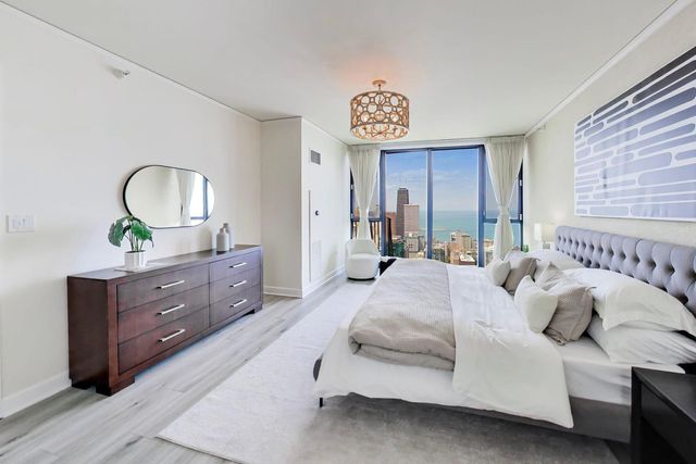 225 N Columbus Drive 7702, Chicago, IL 60601