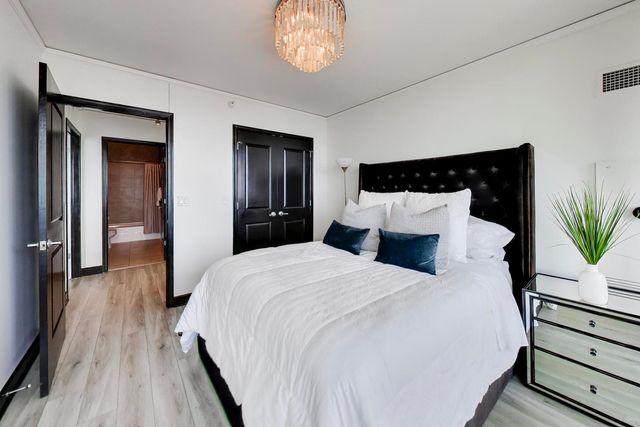 225 N Columbus Drive 7702, Chicago, IL 60601