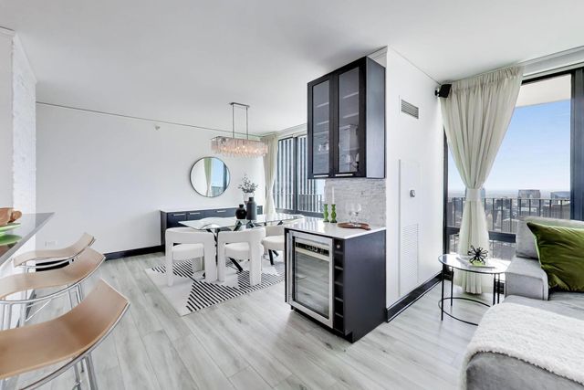 225 N Columbus Drive 7702, Chicago, IL 60601