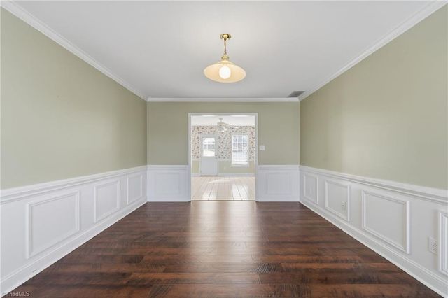 6012 Aaron Place Lane, Kernersville, NC 27284