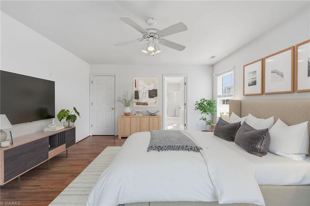 6012 Aaron Place Lane, Kernersville, NC 27284