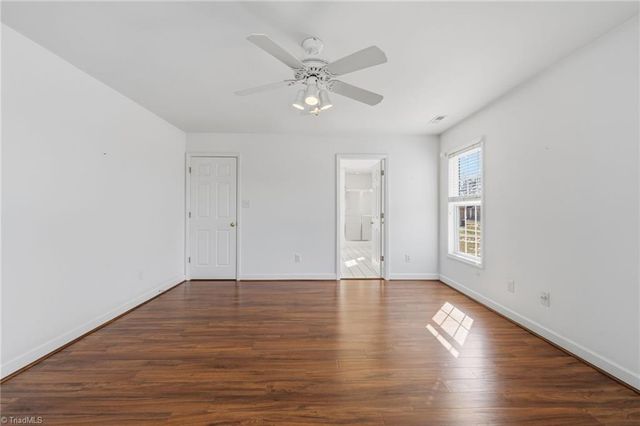 6012 Aaron Place Lane, Kernersville, NC 27284