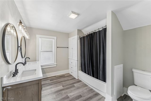 252 17th Street NW, Barberton, OH 44203