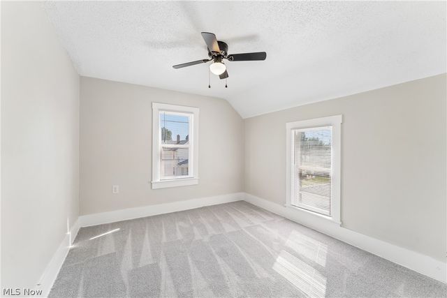 252 17th Street NW, Barberton, OH 44203