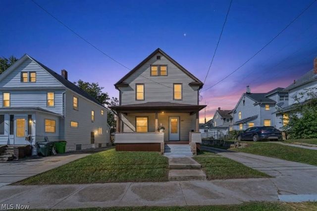 252 17th Street NW, Barberton, OH 44203