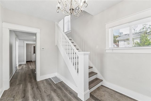 252 17th Street NW, Barberton, OH 44203