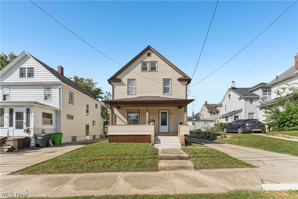 252 17th Street NW, Barberton, OH 44203