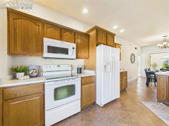 36 S Rolling Prairie Drive, Pueblo West, CO 81007
