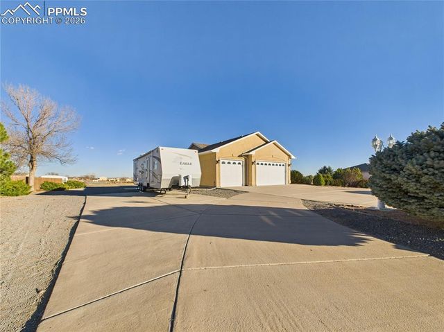 36 S Rolling Prairie Drive, Pueblo West, CO 81007