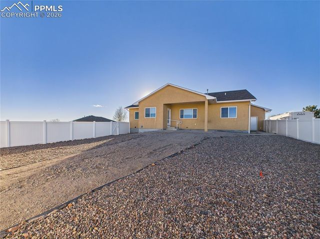 36 S Rolling Prairie Drive, Pueblo West, CO 81007