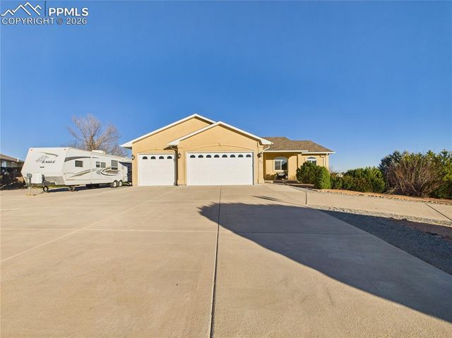 36 S Rolling Prairie Drive, Pueblo West, CO 81007