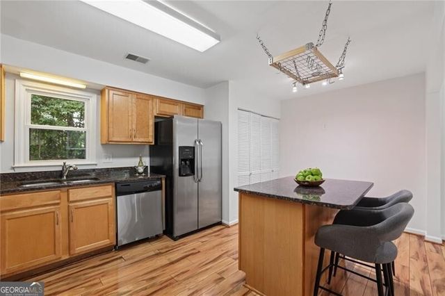 217 Peachtree Hollow Court, Sandy Springs, GA 30328