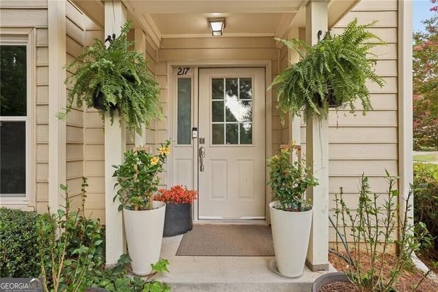 217 Peachtree Hollow Court, Sandy Springs, GA 30328