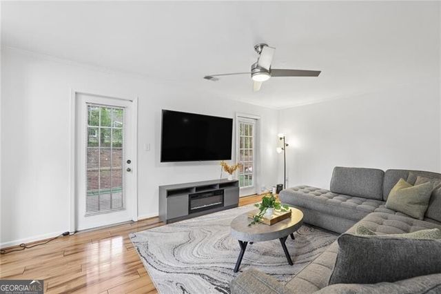 217 Peachtree Hollow Court, Sandy Springs, GA 30328