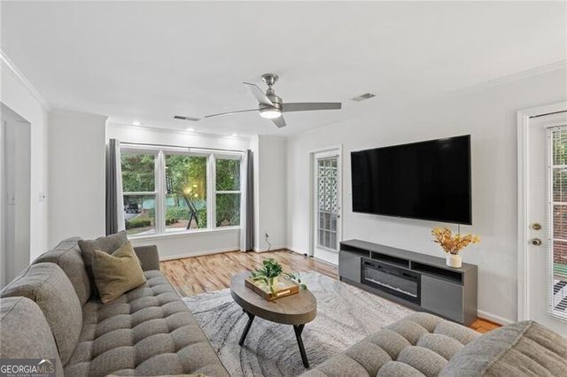 217 Peachtree Hollow Court, Sandy Springs, GA 30328