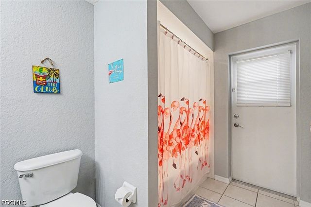 2727 SW 2nd CT, Cape Coral, FL 33914
