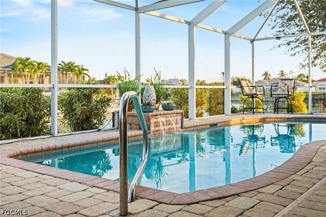 2727 SW 2nd CT, Cape Coral, FL 33914