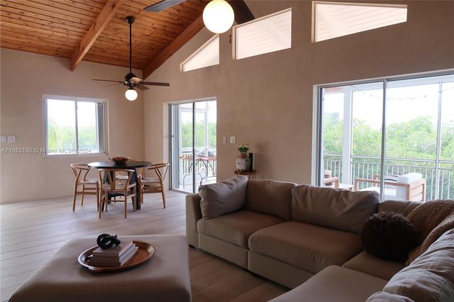 213 Aberdeen Court, Key Largo, FL 33070