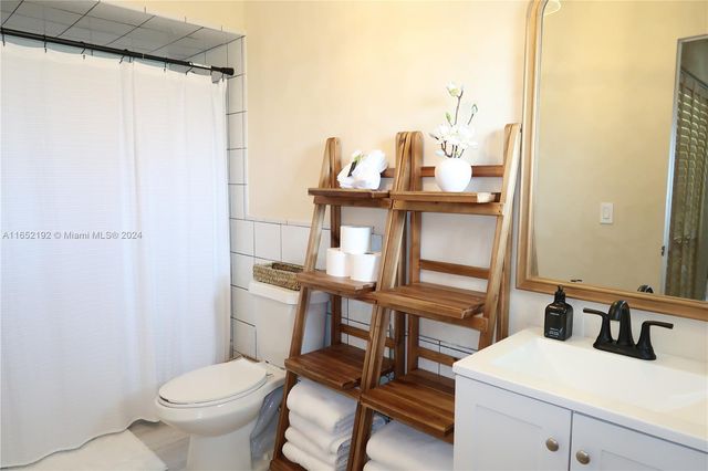 213 Aberdeen Court, Key Largo, FL 33070